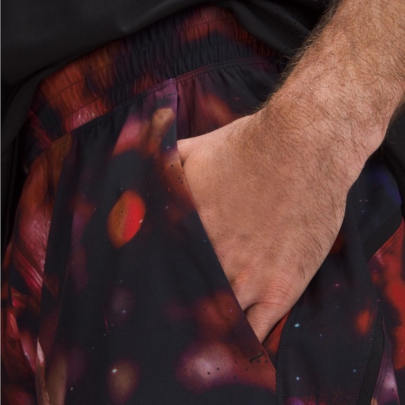 Lululemon Team Canada Pace Breaker Lined Short 5" Olympics 2024 Paris New - Picture 3 of 7